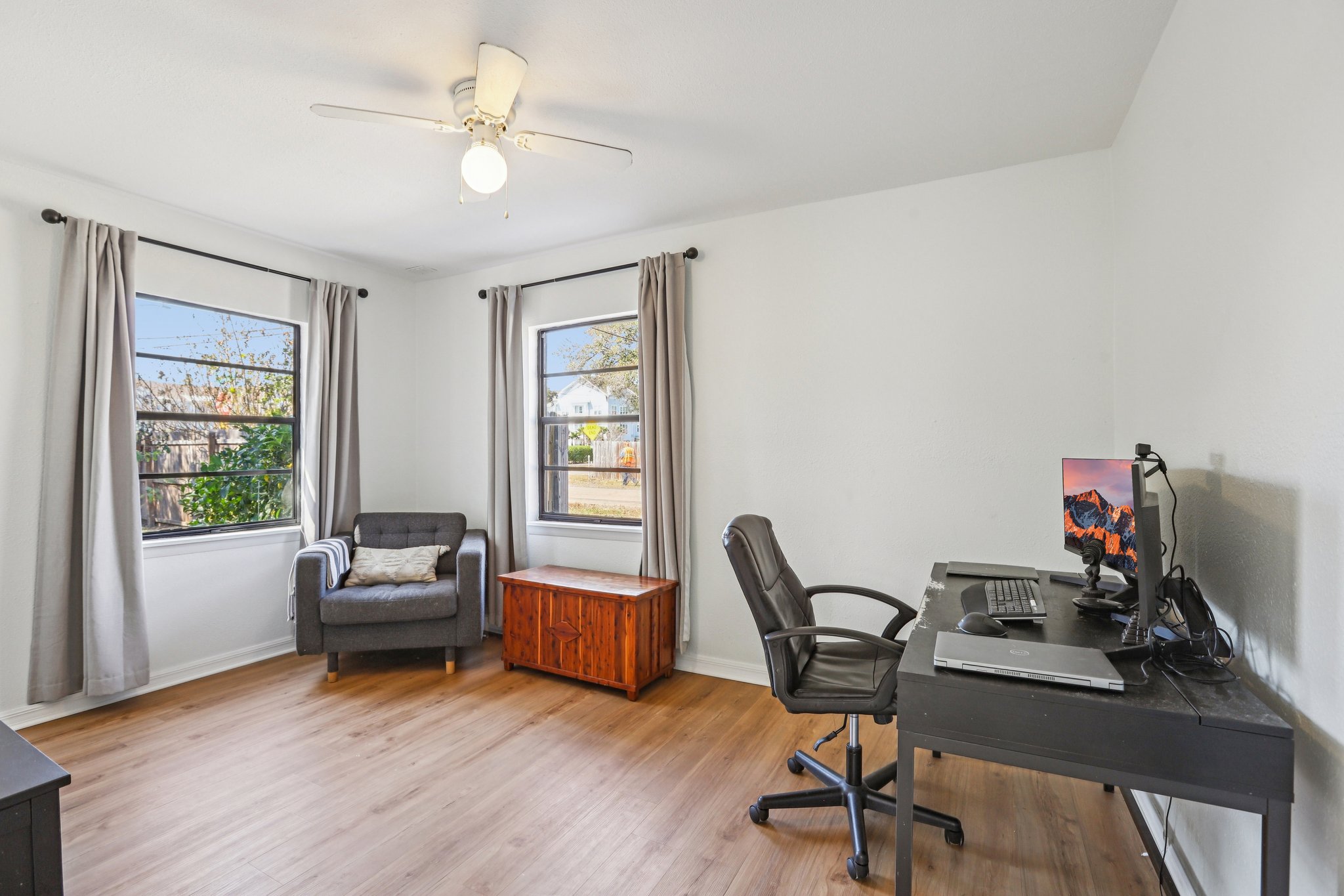 W McCoy St-S0402-025.jpg