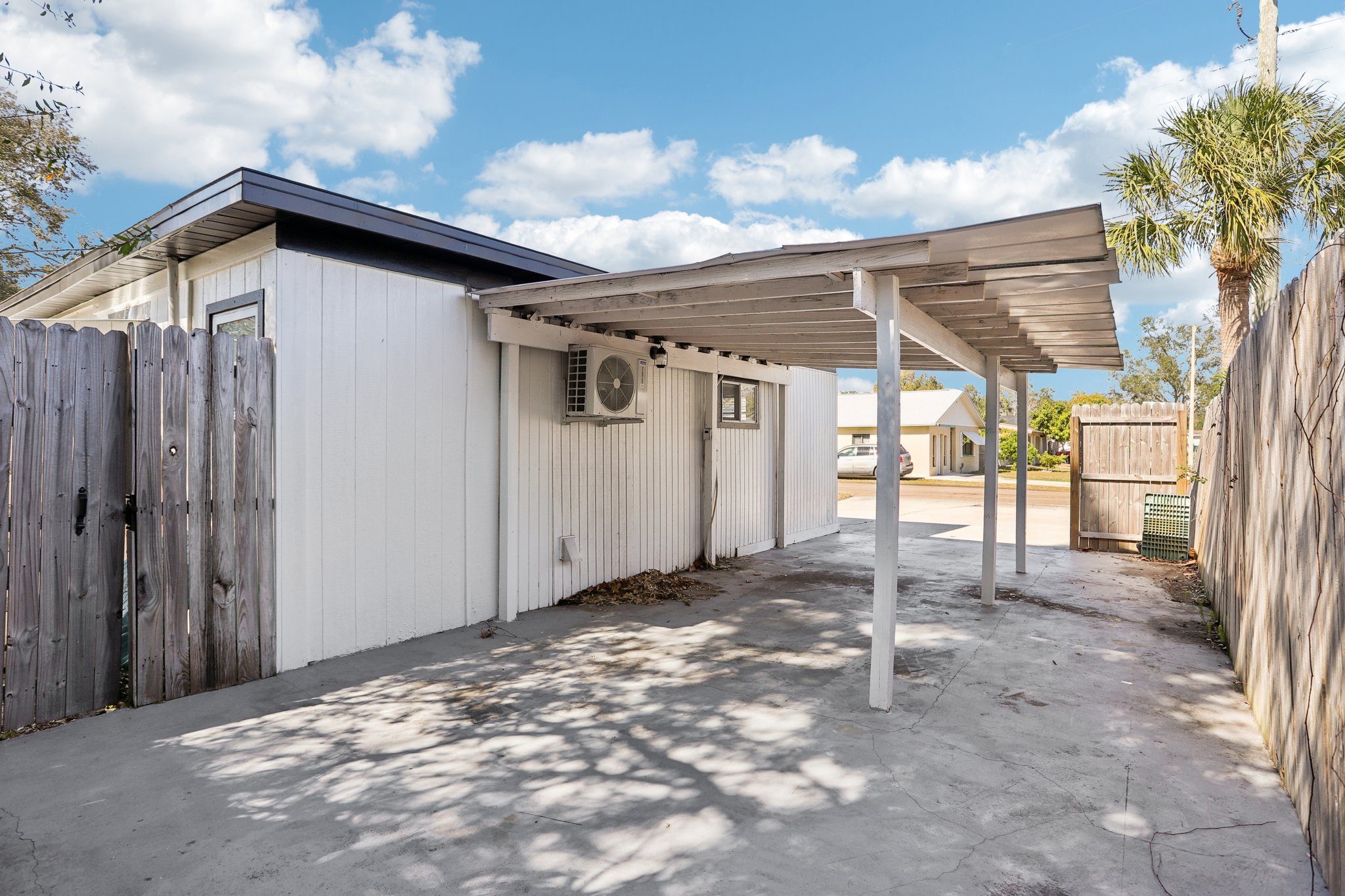 W McCoy St-S0402-034.jpg