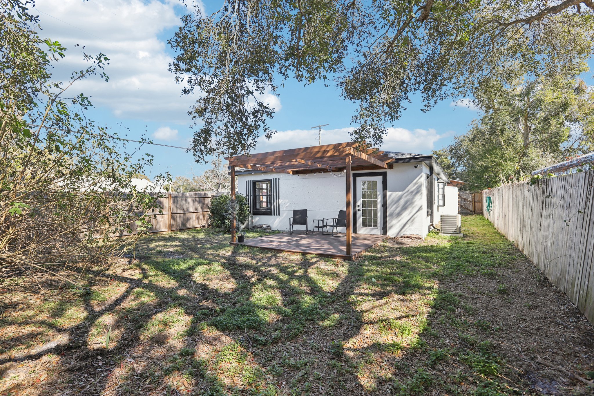 W McCoy St-S0402-038.jpg