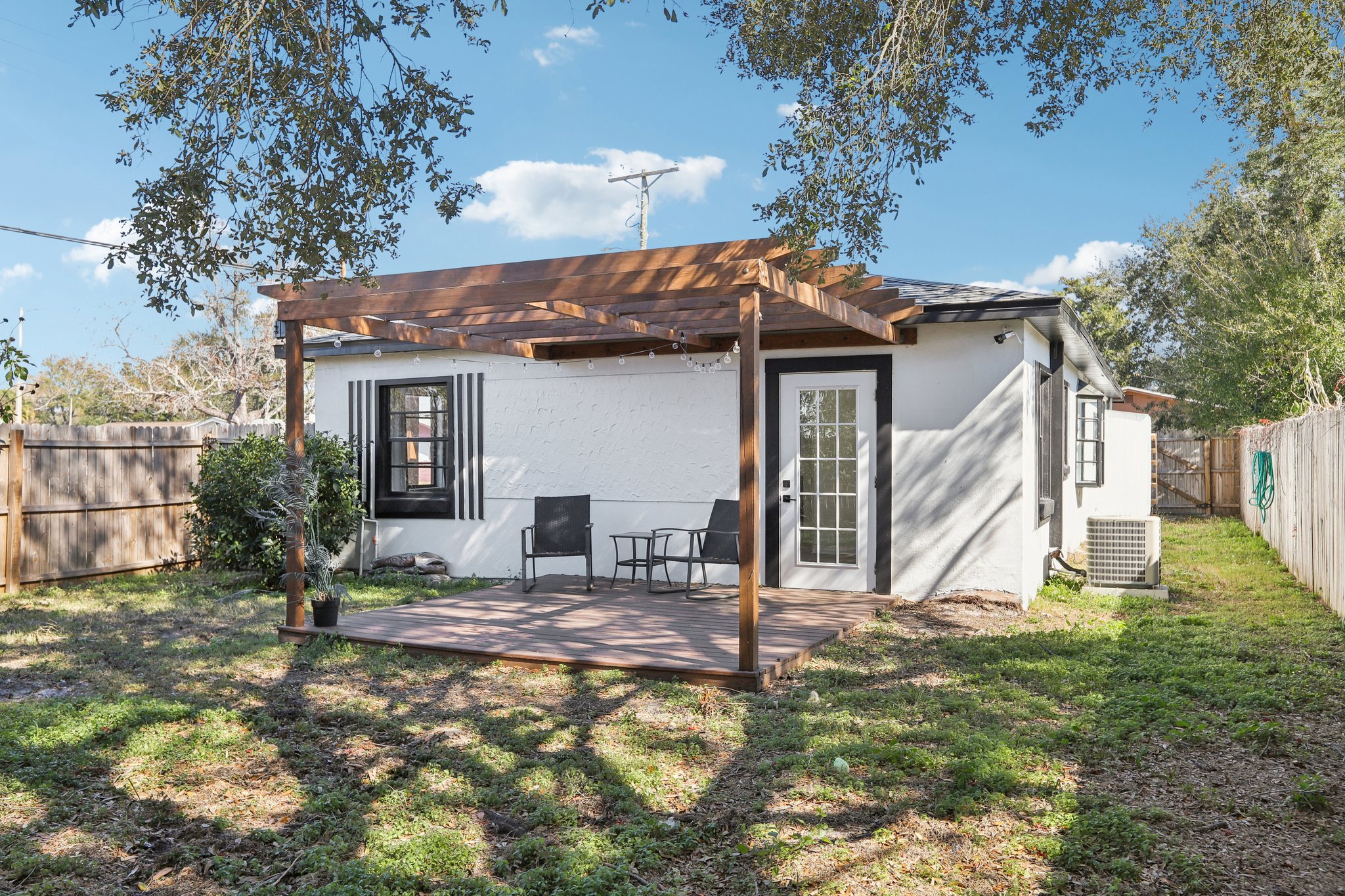 W McCoy St-S0402-039.jpg