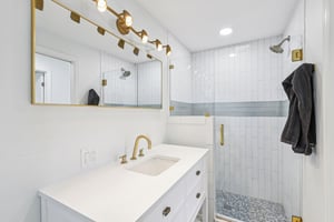 W McCoy St-S0402-018.jpg