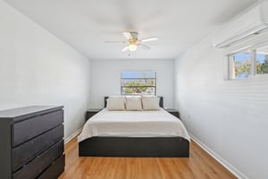 W McCoy St-S0402-019.jpg