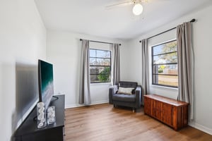 W McCoy St-S0402-026.jpg