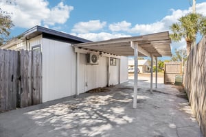 W McCoy St-S0402-034.jpg