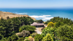 Incredible coastal home with whitewater ocean view