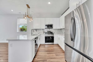 4433 S Prairie Ave - 3_005