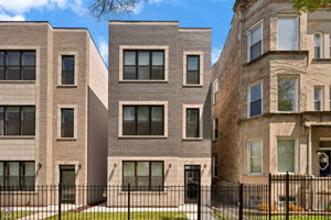 4433 S Prairie Ave - Exterior_001