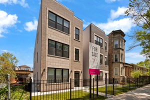 4433 S Prairie Ave - Exterior_003