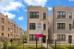 4433 S Prairie Ave - Exterior_006