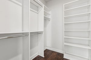 Walk-in Closet