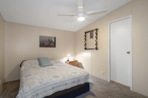  Photo 47