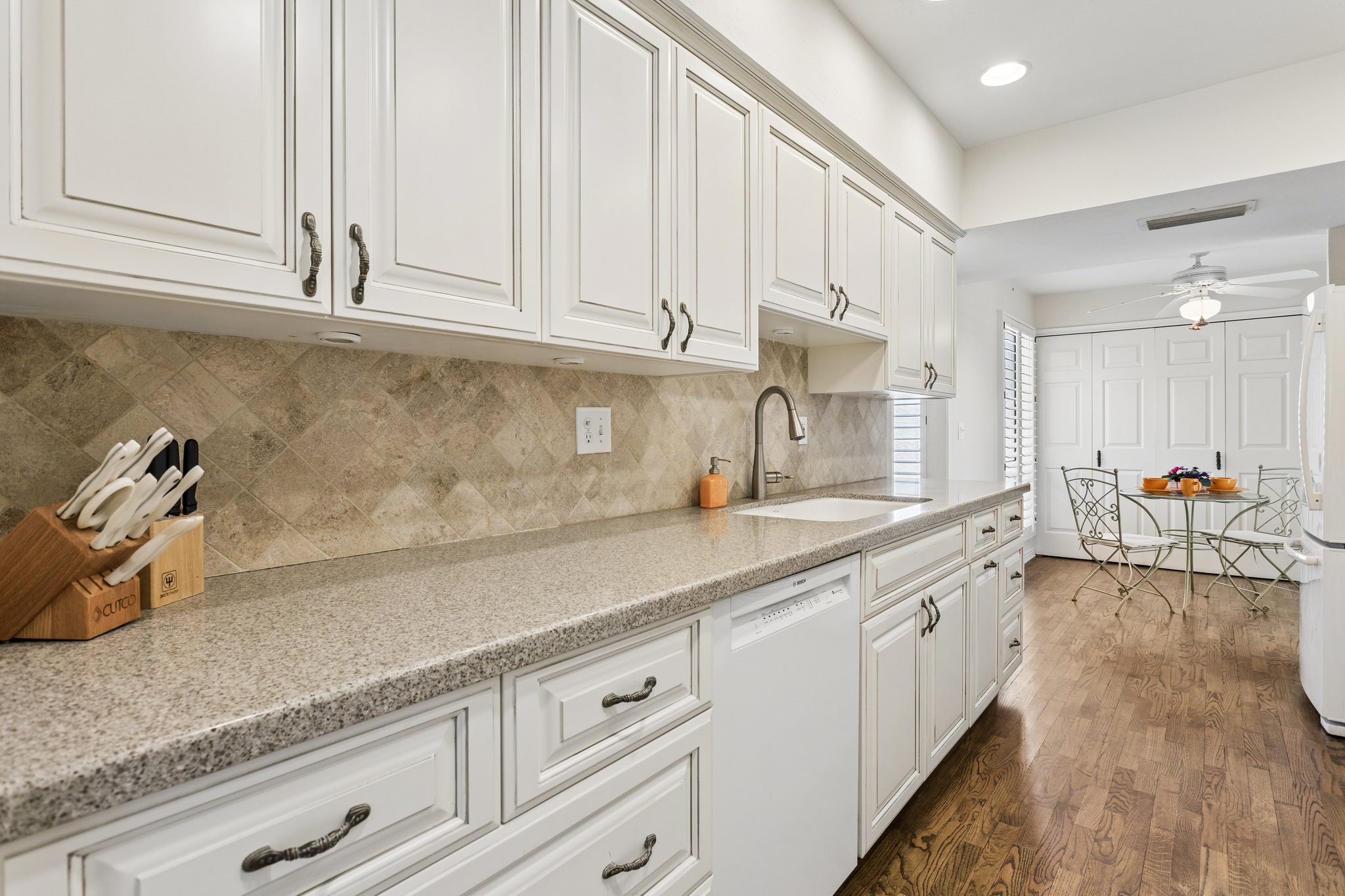 4438 E Camelback Rd 149 - 019.jpg