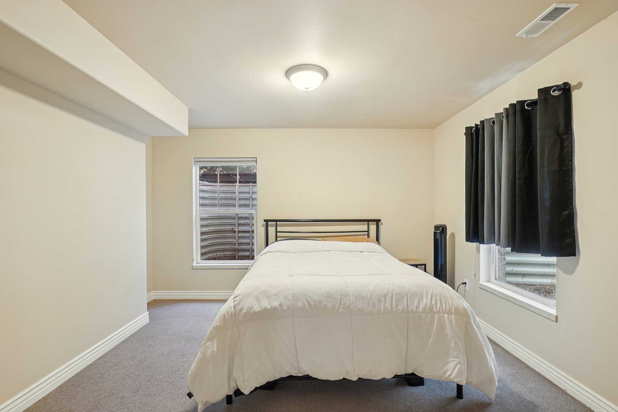 S Jordan Pkwy W-S2409-027.jpg
