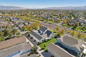 S Jordan Pkwy W-S2409-040.jpg