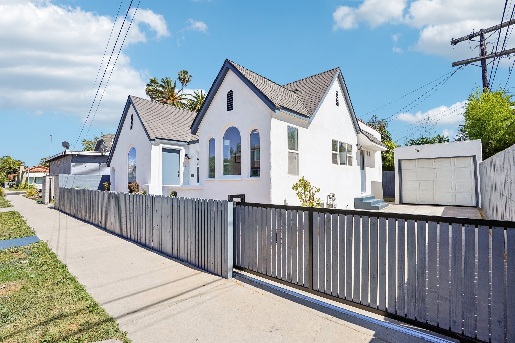 W 28th St-S0207-002.jpg