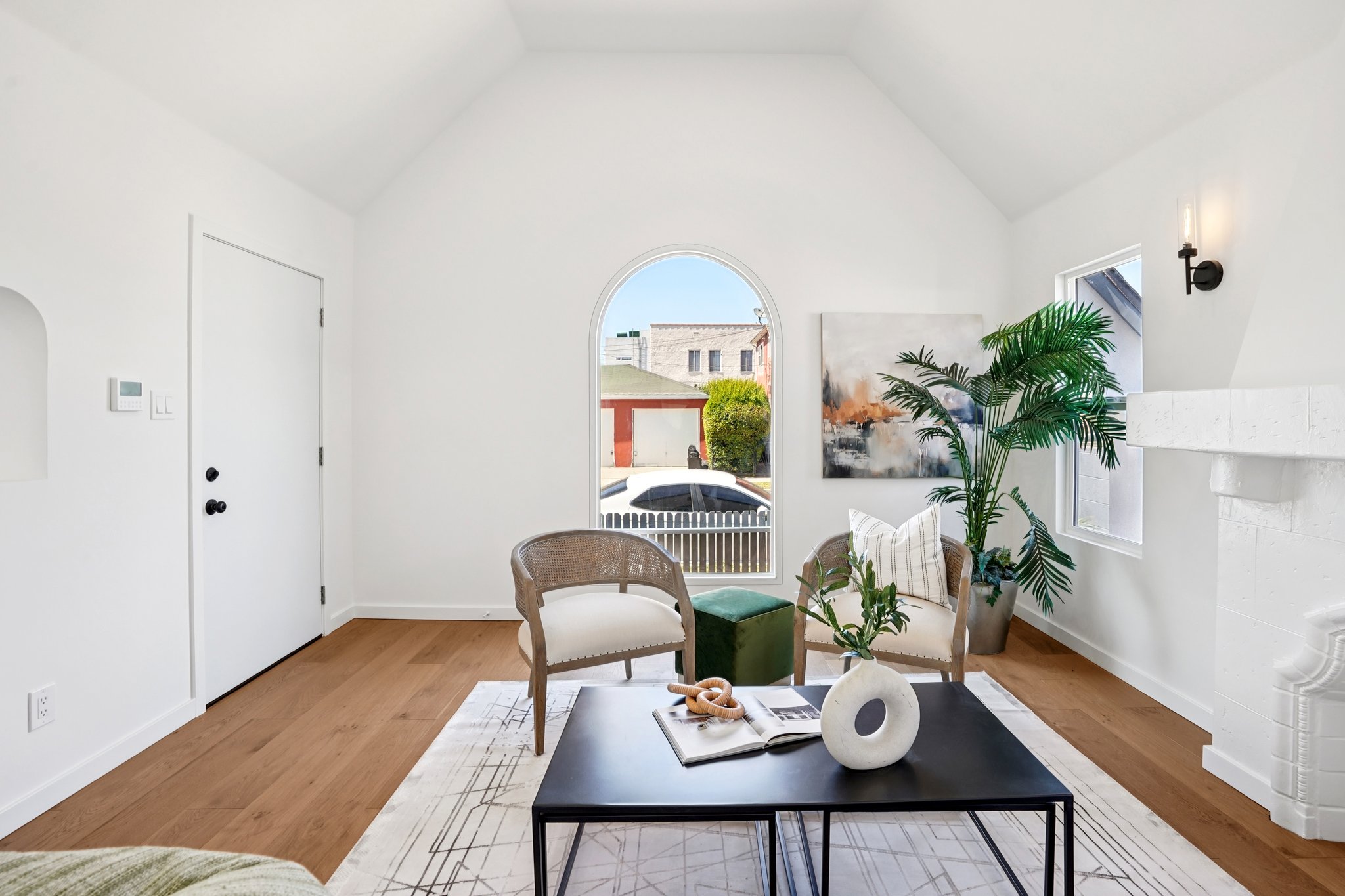 W 28th St-S0207-009.jpg