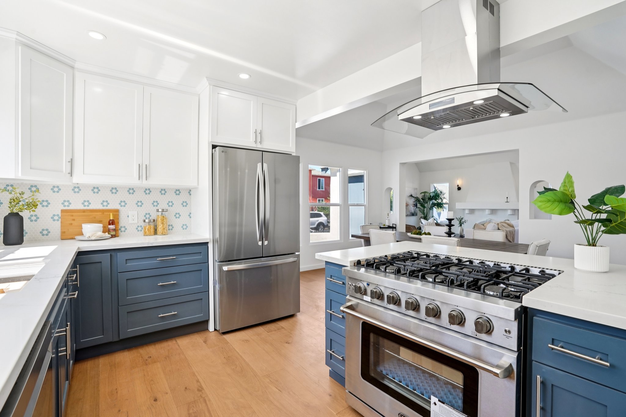 W 28th St-S0207-020.jpg