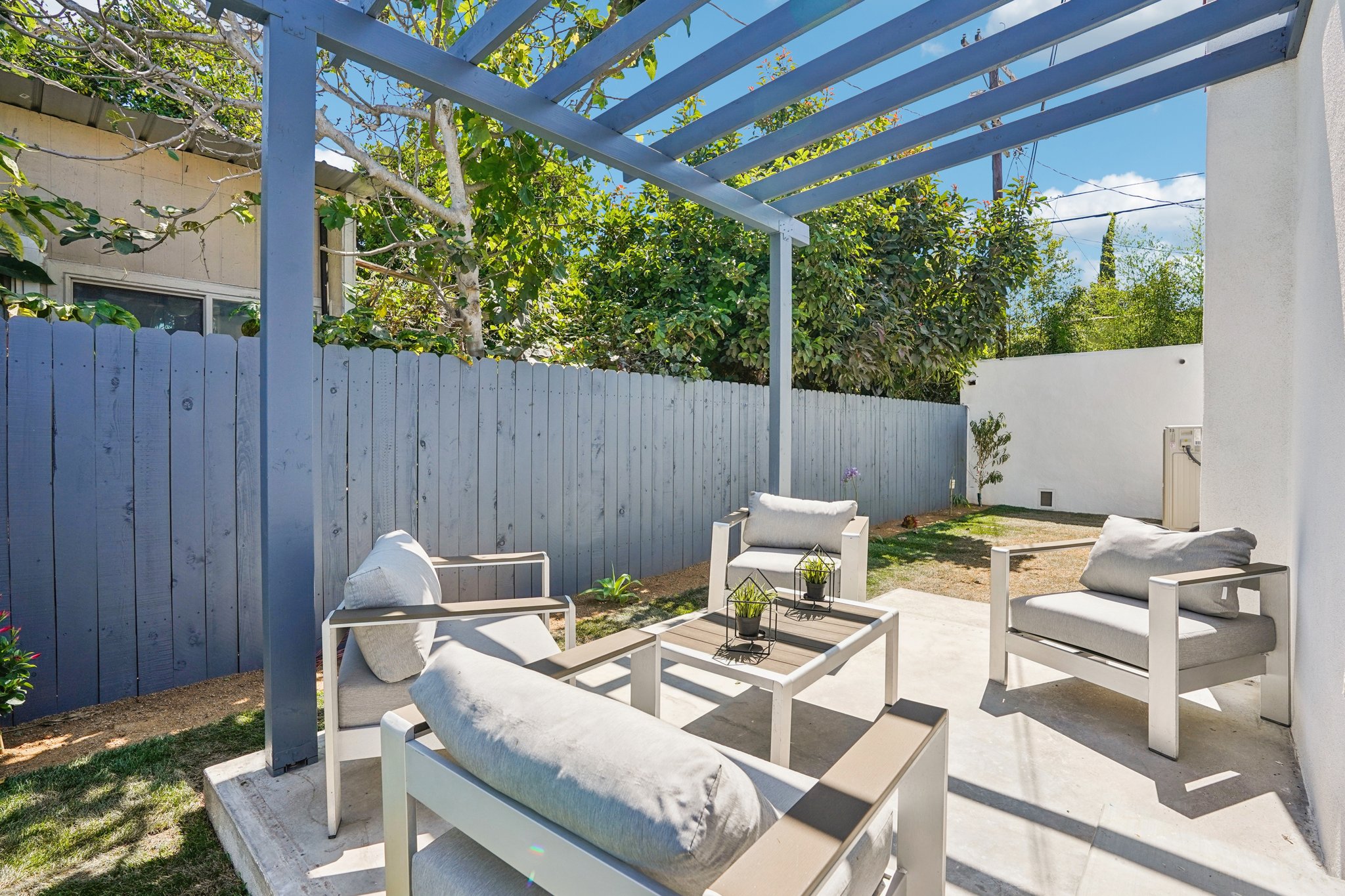 W 28th St-S0207-032.jpg