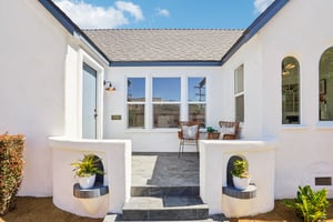 W 28th St-S0207-004.jpg