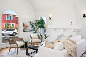 W 28th St-S0207-008.jpg