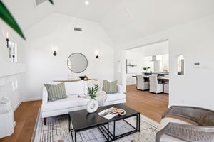 W 28th St-S0207-010.jpg