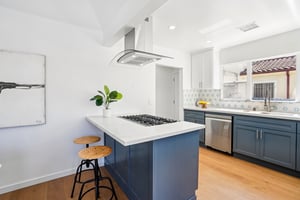 W 28th St-S0207-014.jpg