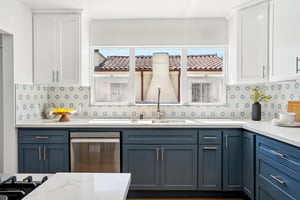 W 28th St-S0207-015.jpg