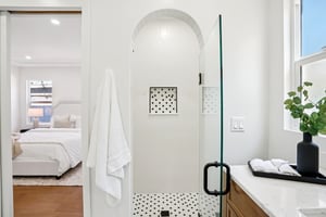 W 28th St-S0207-028.jpg