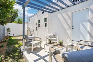 W 28th St-S0207-033.jpg