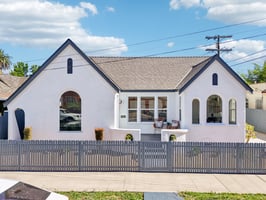 W 28th St-S0207-037.jpg