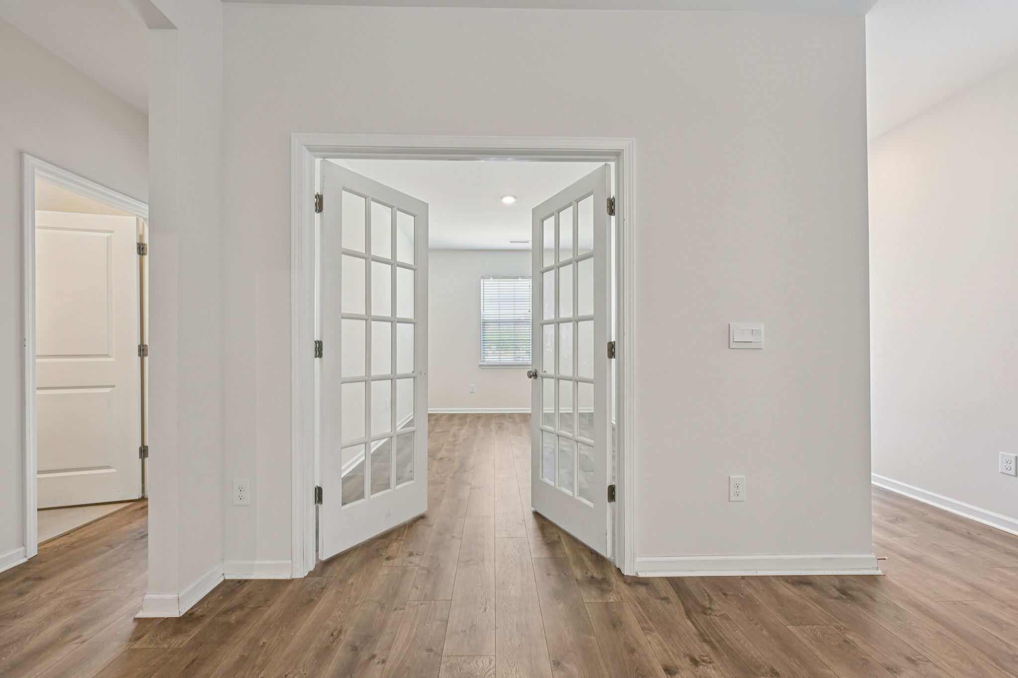 Haywood Glen Dr-S2603-014