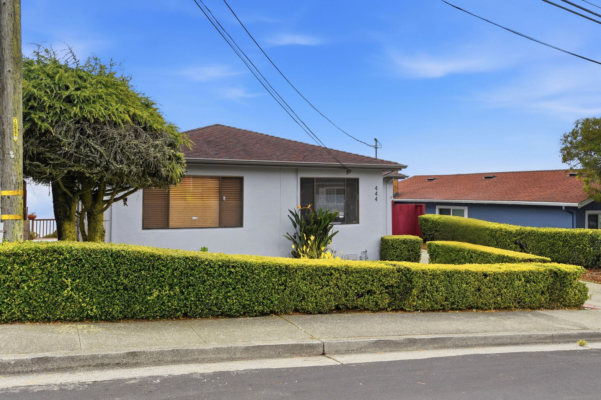 005_F8_444 Heathcliff Dr