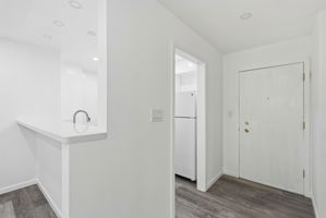 007_F8_444 Merritt Ave 202