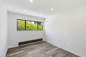 017_F8_444 Merritt Ave 202