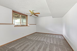  Photo 37