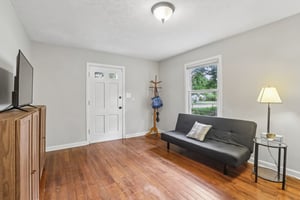 Primrose Ave-S2307-004.jpg