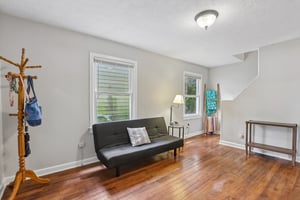 Primrose Ave-S2307-005.jpg