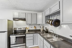 Primrose Ave-S2307-008.jpg