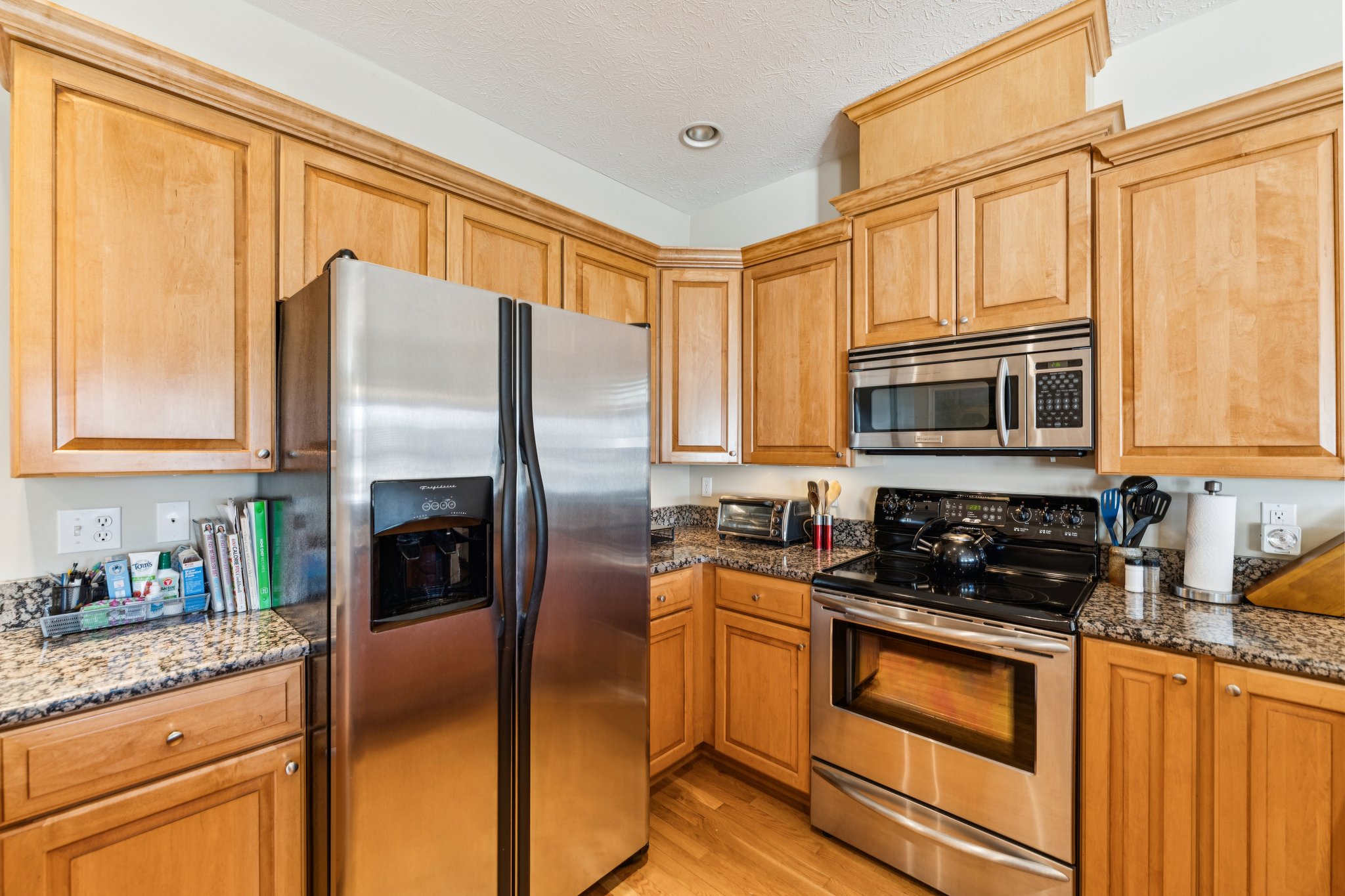 E Harbors Edge Dr-S2702-019.jpg