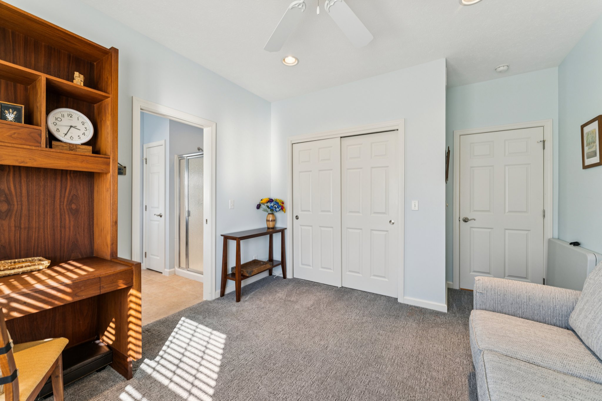 E Harbors Edge Dr-S2702-025.jpg