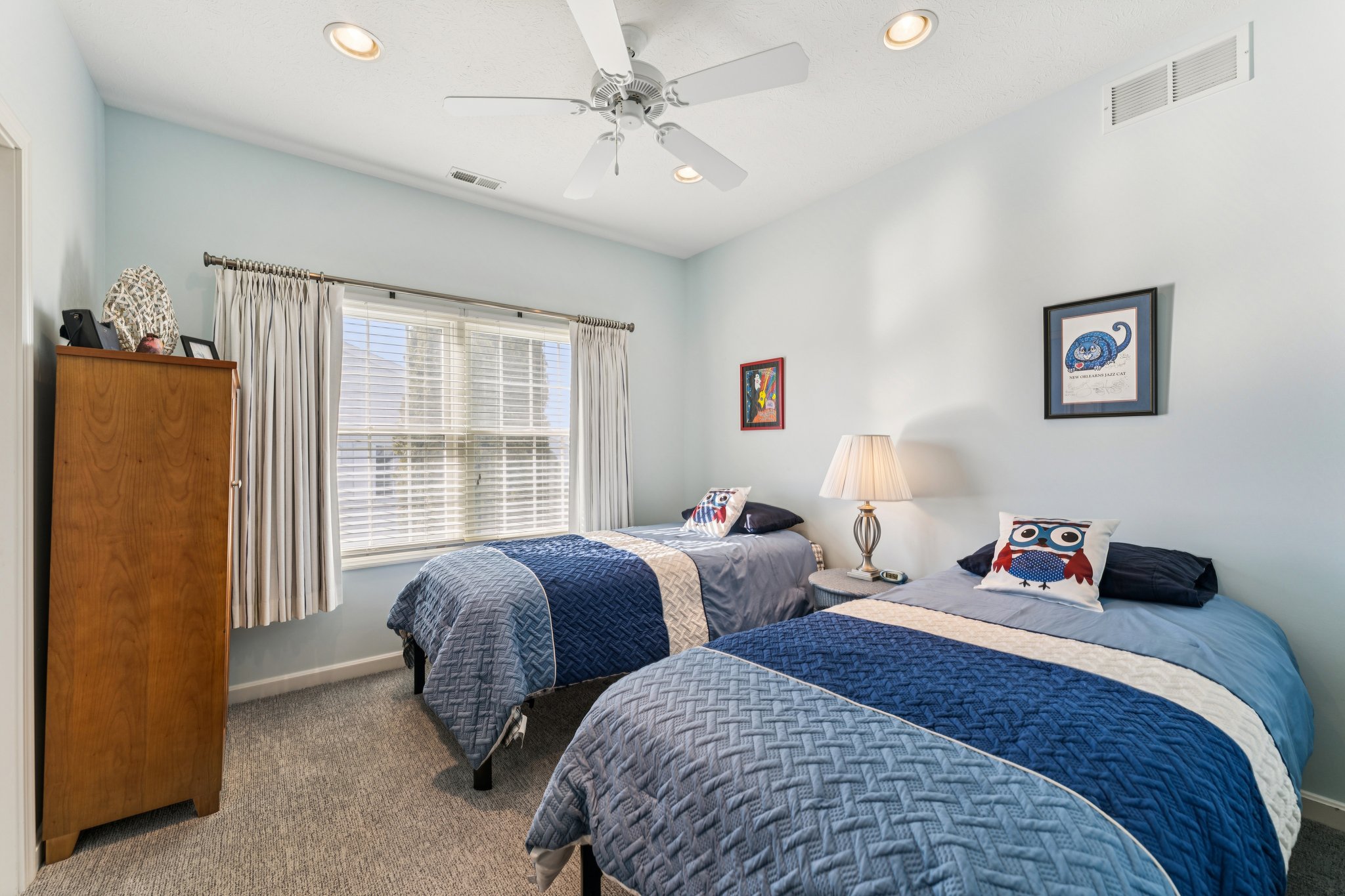 E Harbors Edge Dr-S2702-028.jpg