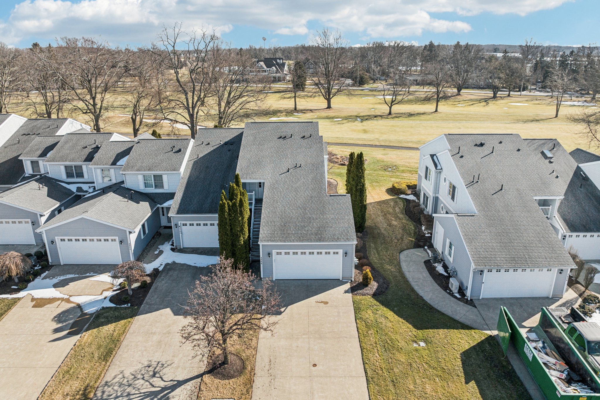 E Harbors Edge Dr-S2702-053.jpg