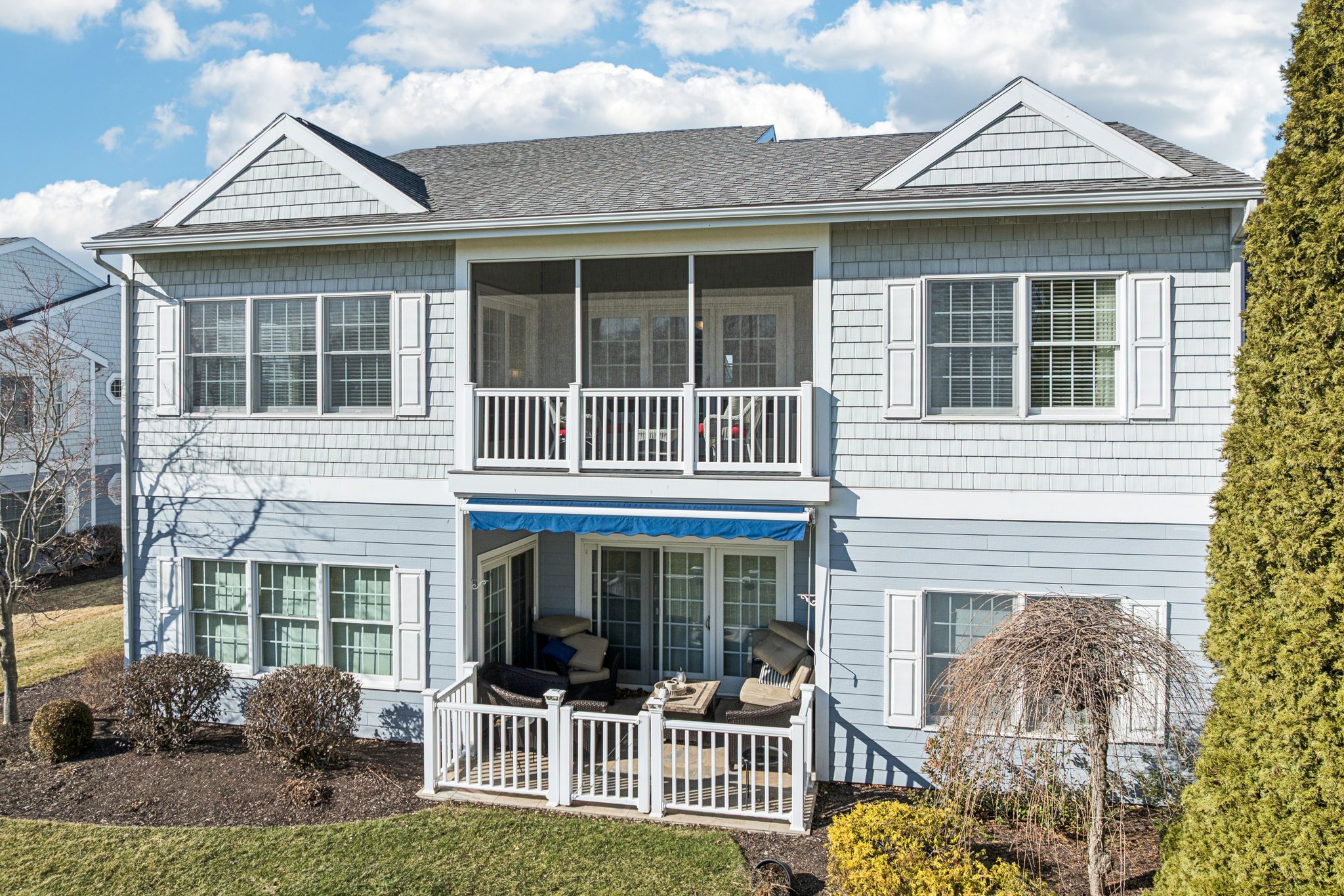 E Harbors Edge Dr-S2702-057.jpg