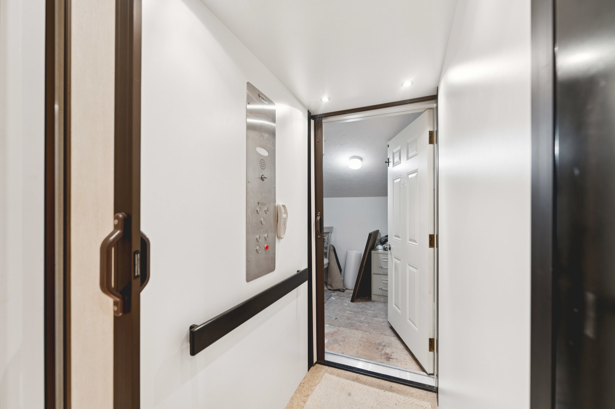 E Harbors Edge Dr-S0803-002.jpg