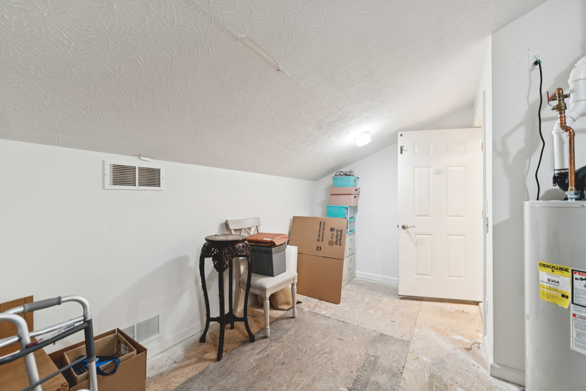 E Harbors Edge Dr-S0803-004.jpg