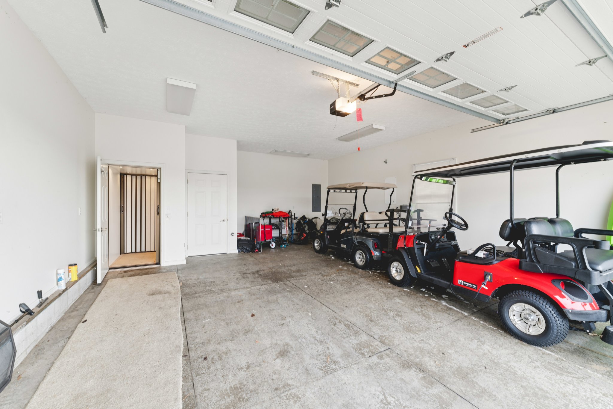 E Harbors Edge Dr-S0803-008.jpg