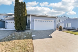 E Harbors Edge Dr-S2702-001.jpg