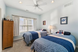 E Harbors Edge Dr-S2702-028.jpg