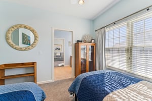 E Harbors Edge Dr-S2702-030.jpg