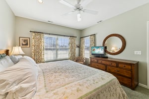 E Harbors Edge Dr-S2702-032.jpg